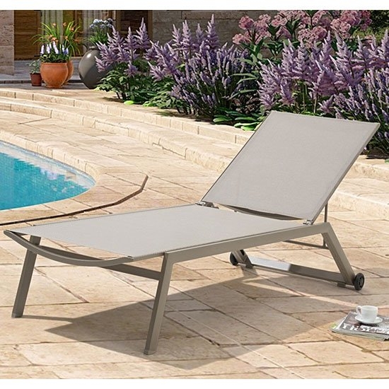 Anthurium Garden Sun Chaise Lounger In Champagne