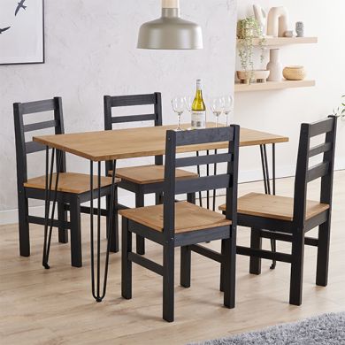 Augusta Wooden Dining Table In Oak With 4 Texas Black Chairs