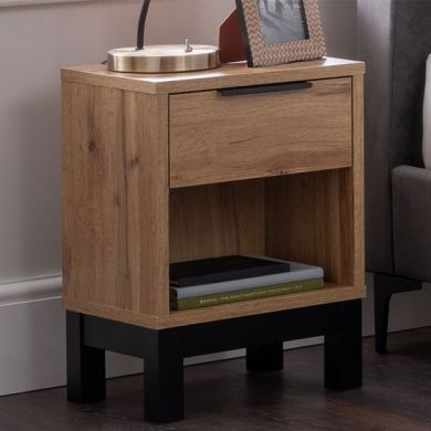 Bali Wooden Bedside Cabinet In Oak With 1 Drawer