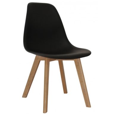 Belgium Set Of 4 Plastic Dining Chairs In Black With Solid Beech Legs