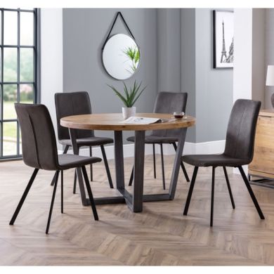 Brooklyn Round Wooden Dining Table In Oak With 4 Monroe Chairs