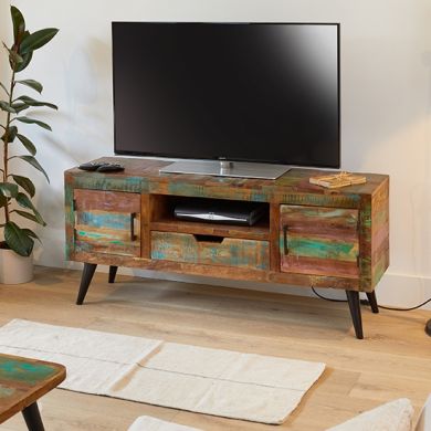 Coastal Chic Wooden TV Stand In Reclaimed Wood