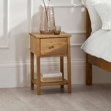 Coxmoor Wooden Bedside Cabinet With 1 Drawer In Oak