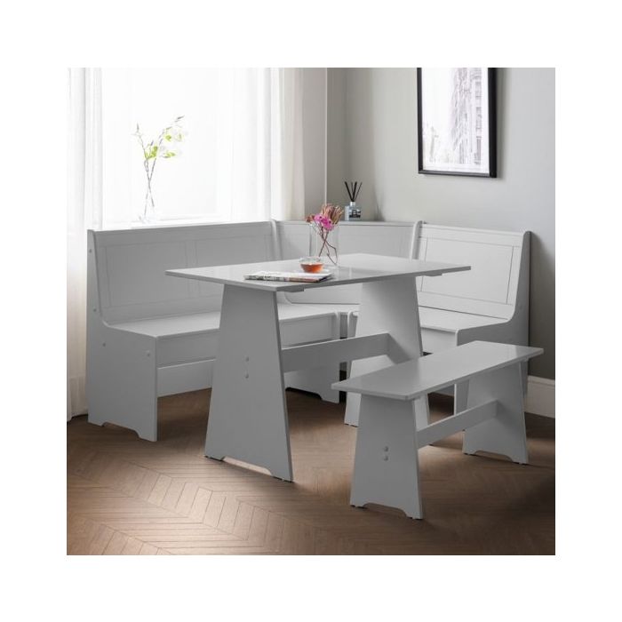 Pub dining outlet set with bench