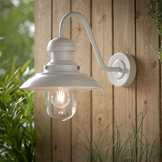 Hereford Traditional Clear Glass Shade Wall Light In Gloss Stone