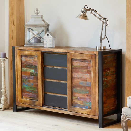 Urban Chic Wooden Sideboard With 2 Doors And 4 Drawers