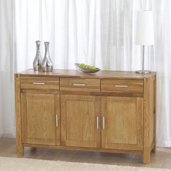 Verona Wooden 3 Doors 3 Drawers Sideboard In Oak